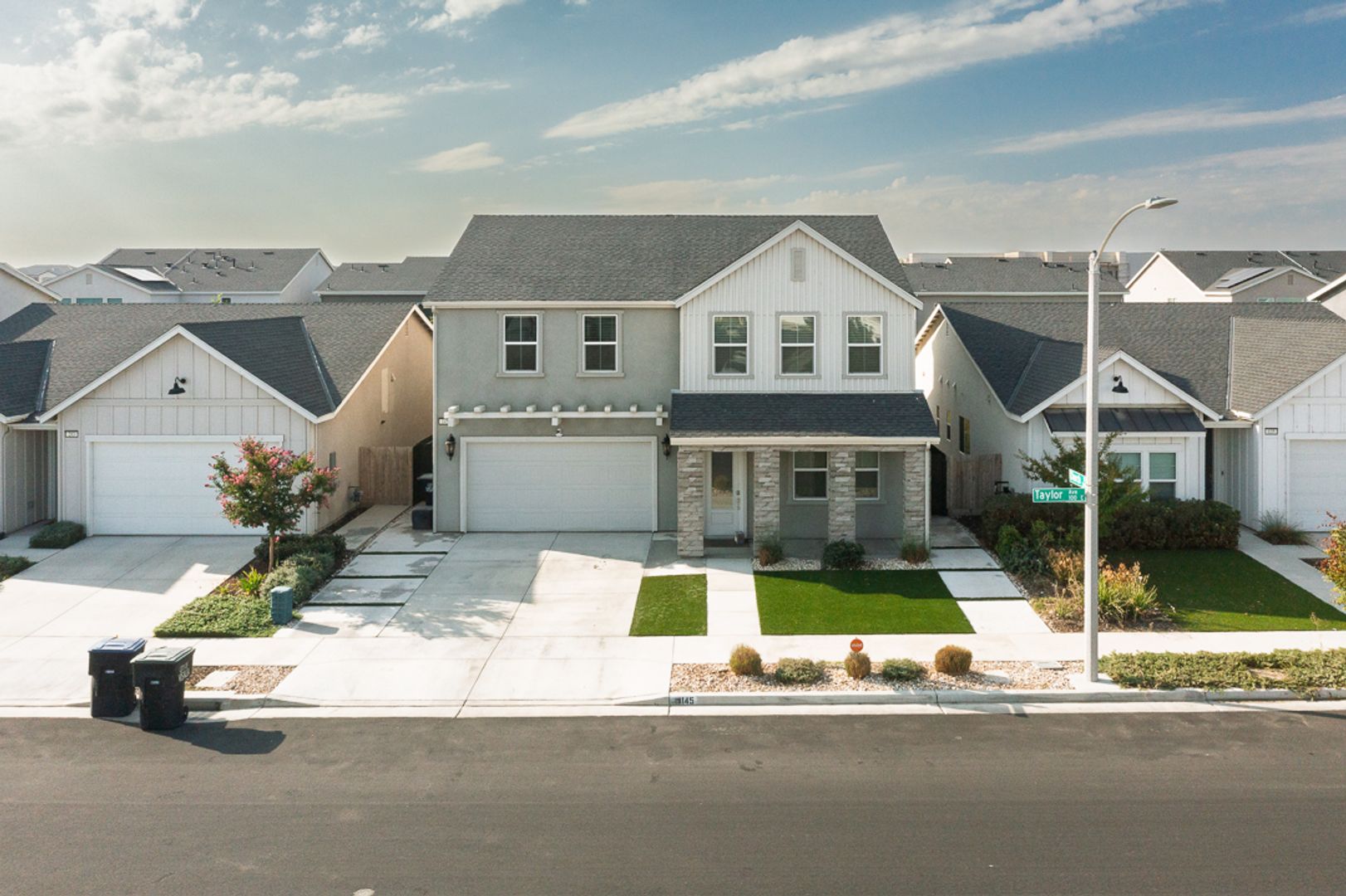 Visalia House: 145 East Taylor Ave