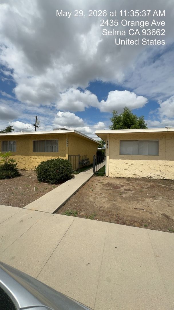 Selma Apartment: 2435 Orange Ave