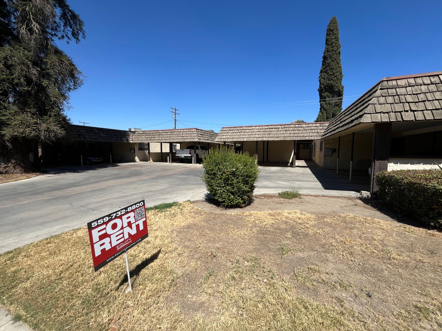 Porterville Apartment: 320 Pearson Dr