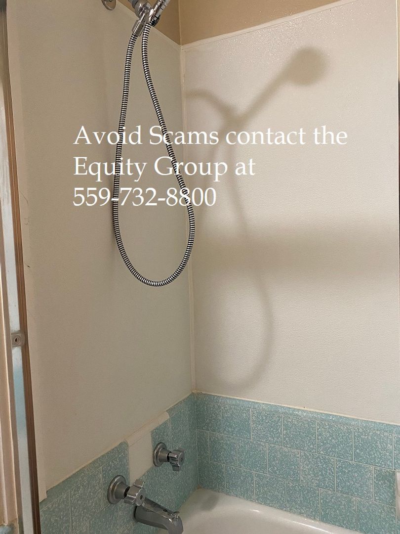 Tulare House: 693 South Laspina Street