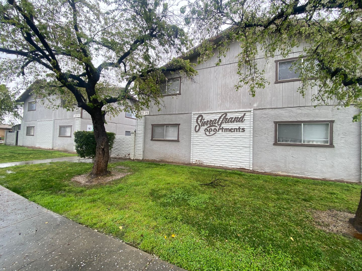 Hanford Apartment: 1855-1893 Emma Lee Lane