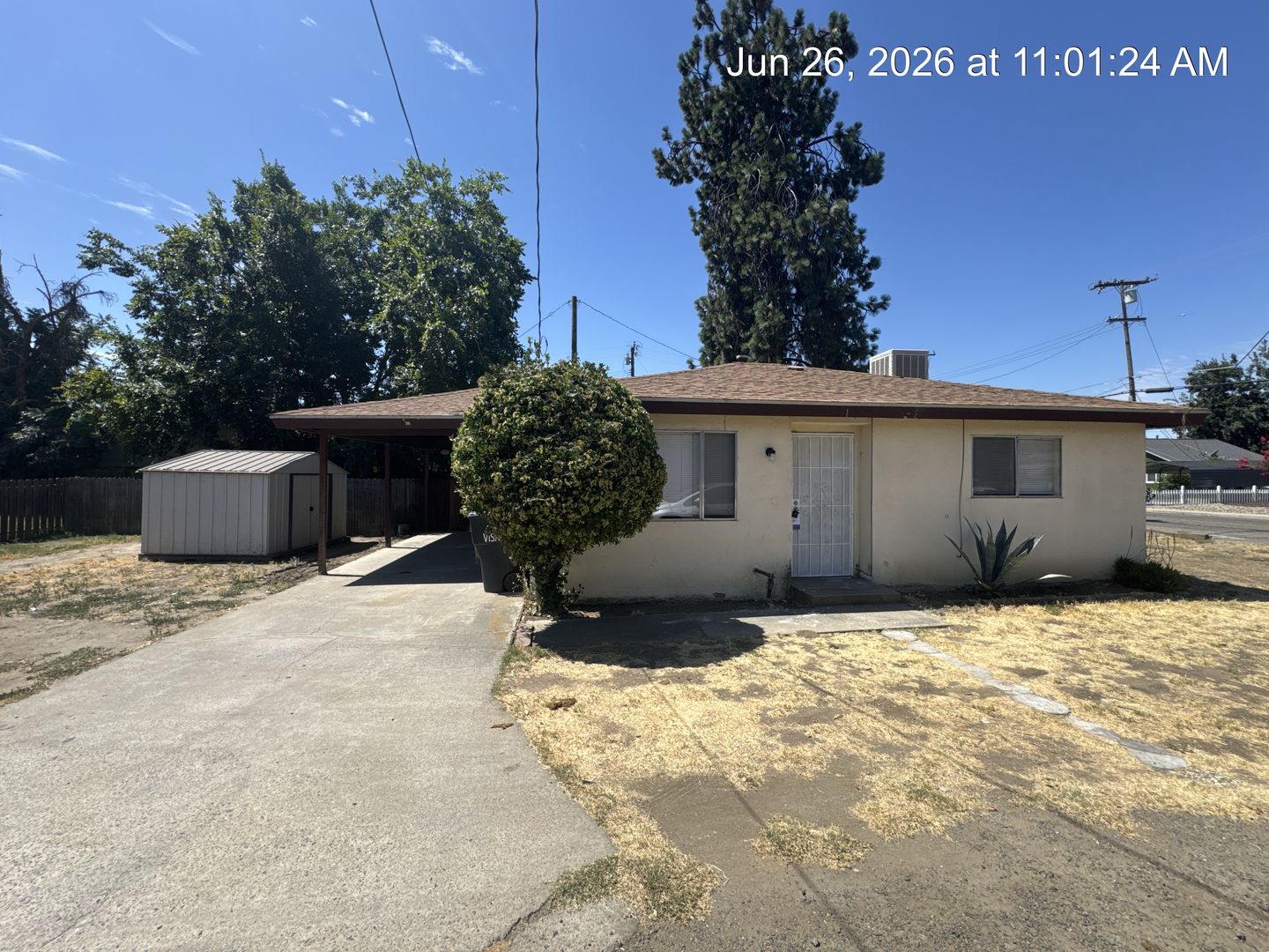 Visalia Apartment: 1634 South Garden St