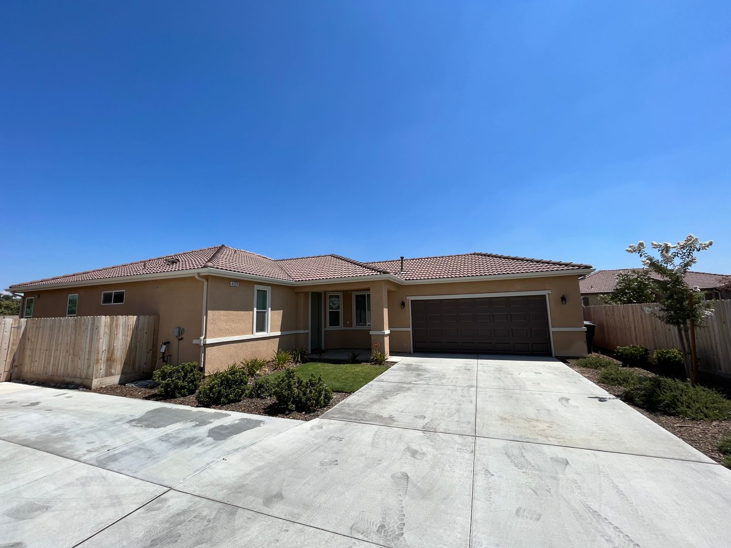 Visalia House: 4526 West Flagstaff Ave