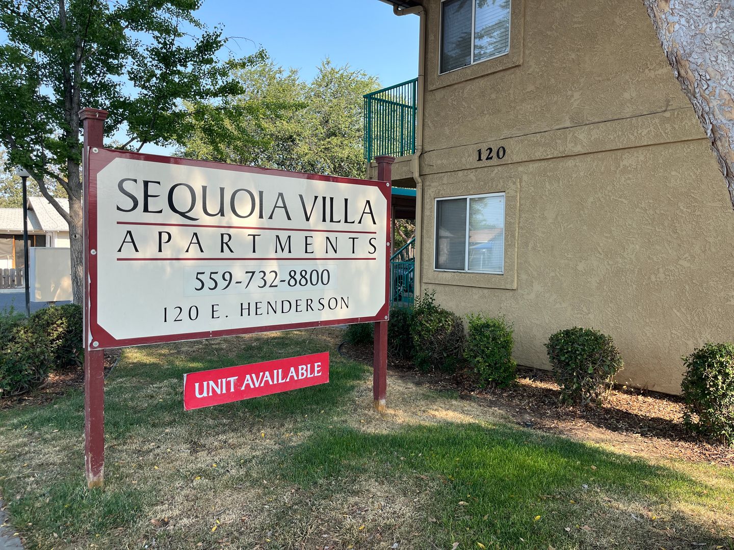 Porterville Apartment: 120 E Henderson Ave
