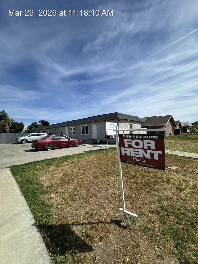 Hanford Apartment: 240 E Hanford- Armona Rd A-E