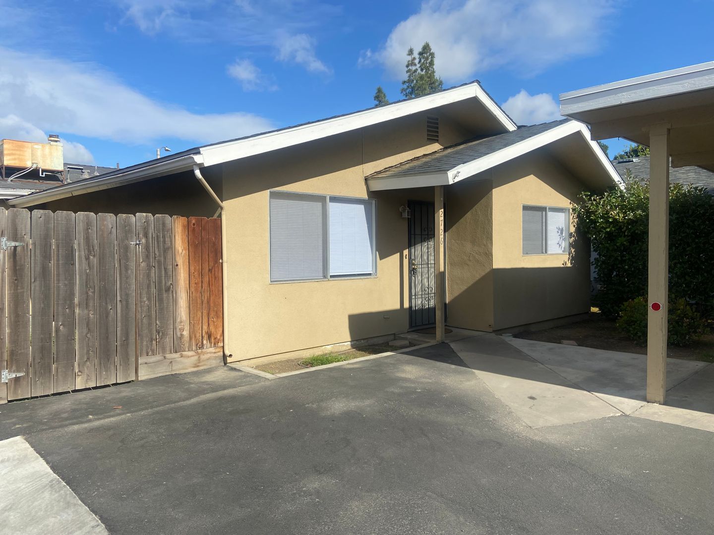 Visalia Apartment: 2724-2728 South Sallee Ct