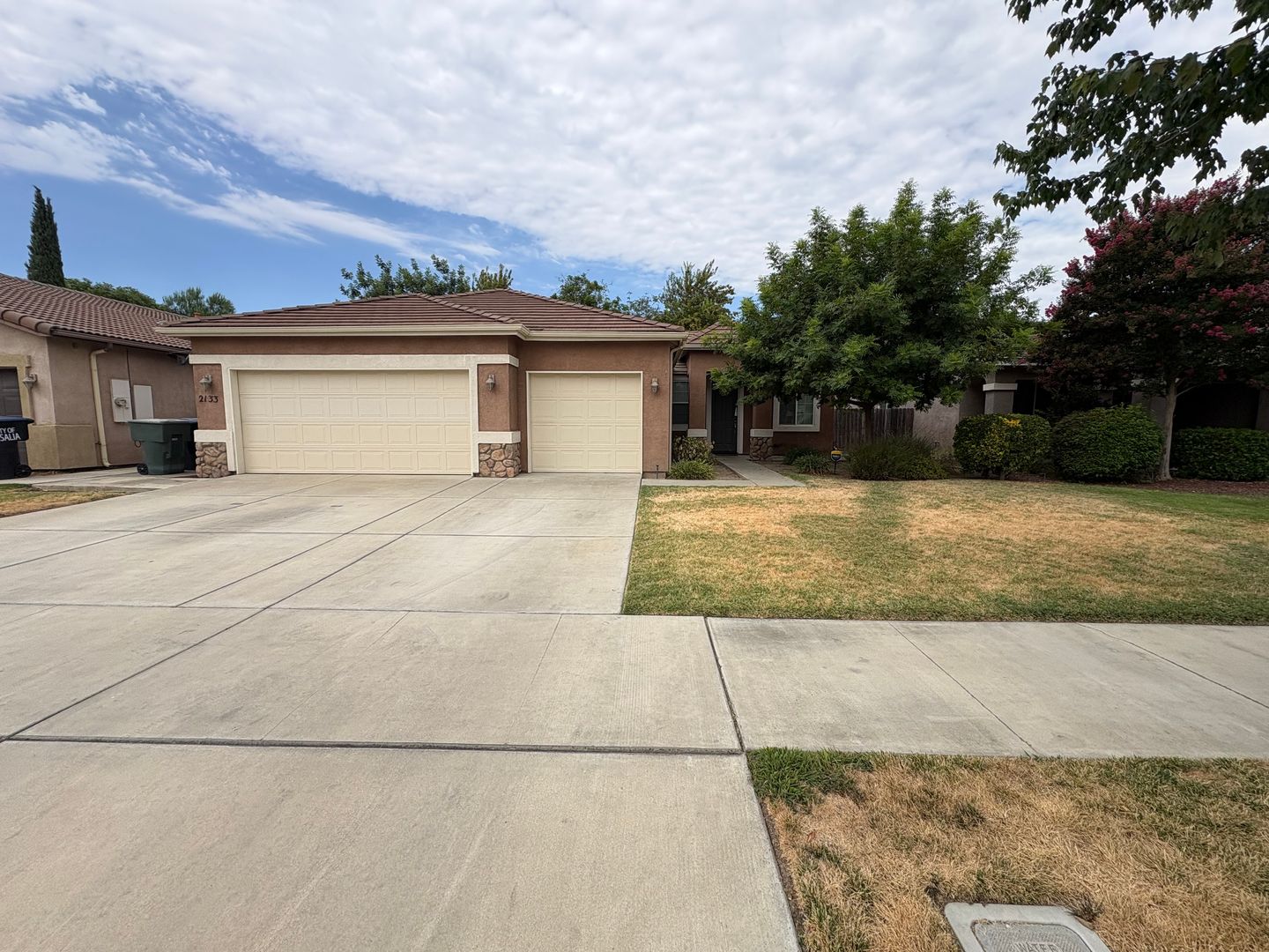 Visalia House: 2133 North Denton St