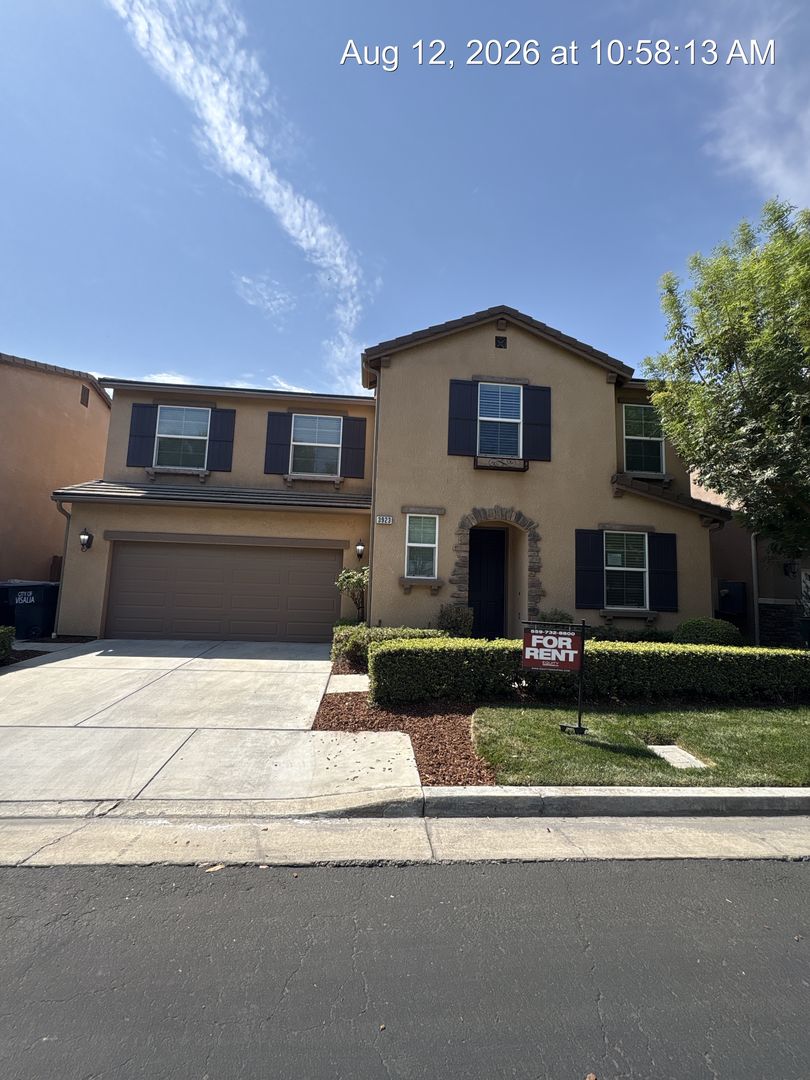 Visalia House: 3923 West Jerome Avenue