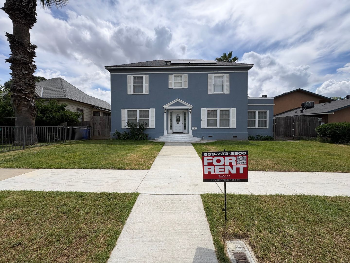 Hanford House: 209 East 11th St