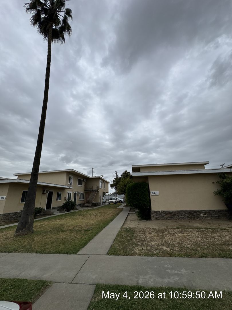 Hanford Apartment: 530-580 S. Richmond Ave