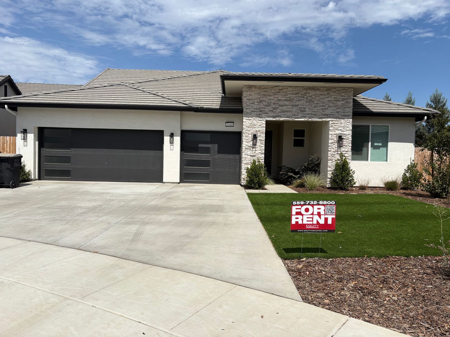 Visalia House: 2444 N Hilton Street