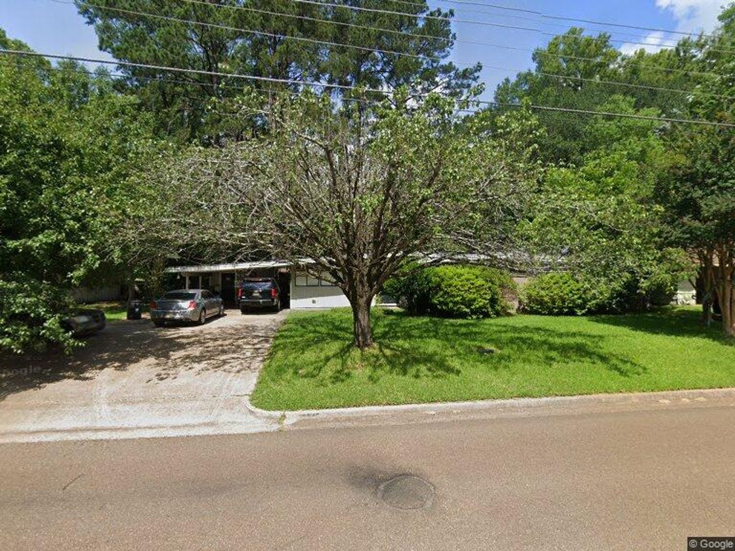 Jackson House: 5135 Ridgewood Rd