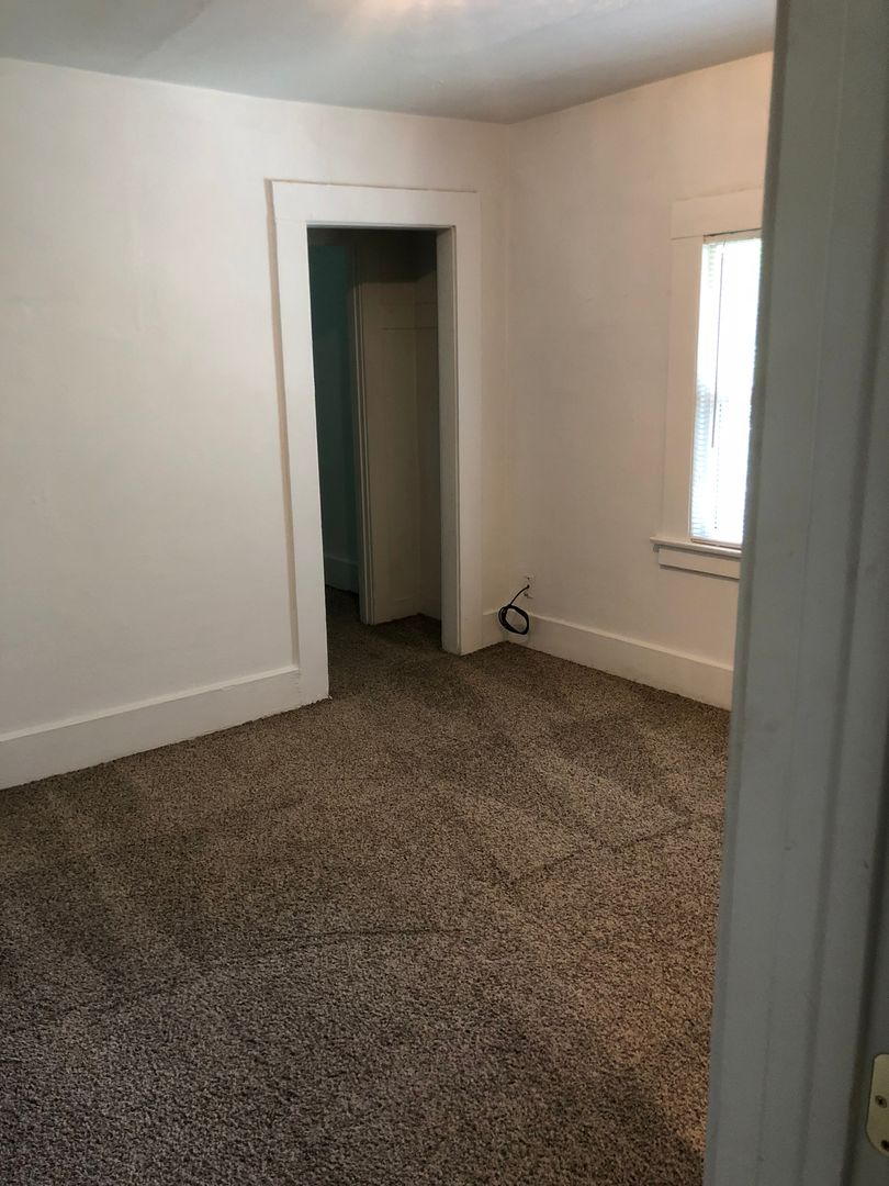 Chico Apartment: 937 Orient Street