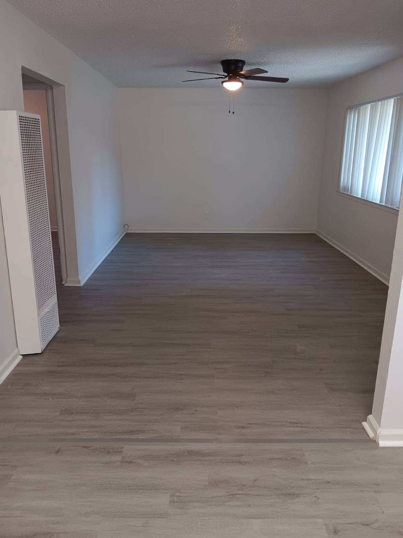 Chico Multiplex: 2427 Mariposa Ave