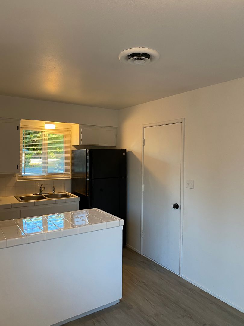 Updated Two Bedroom With Laundry, Garage and Yard! 6 of 12