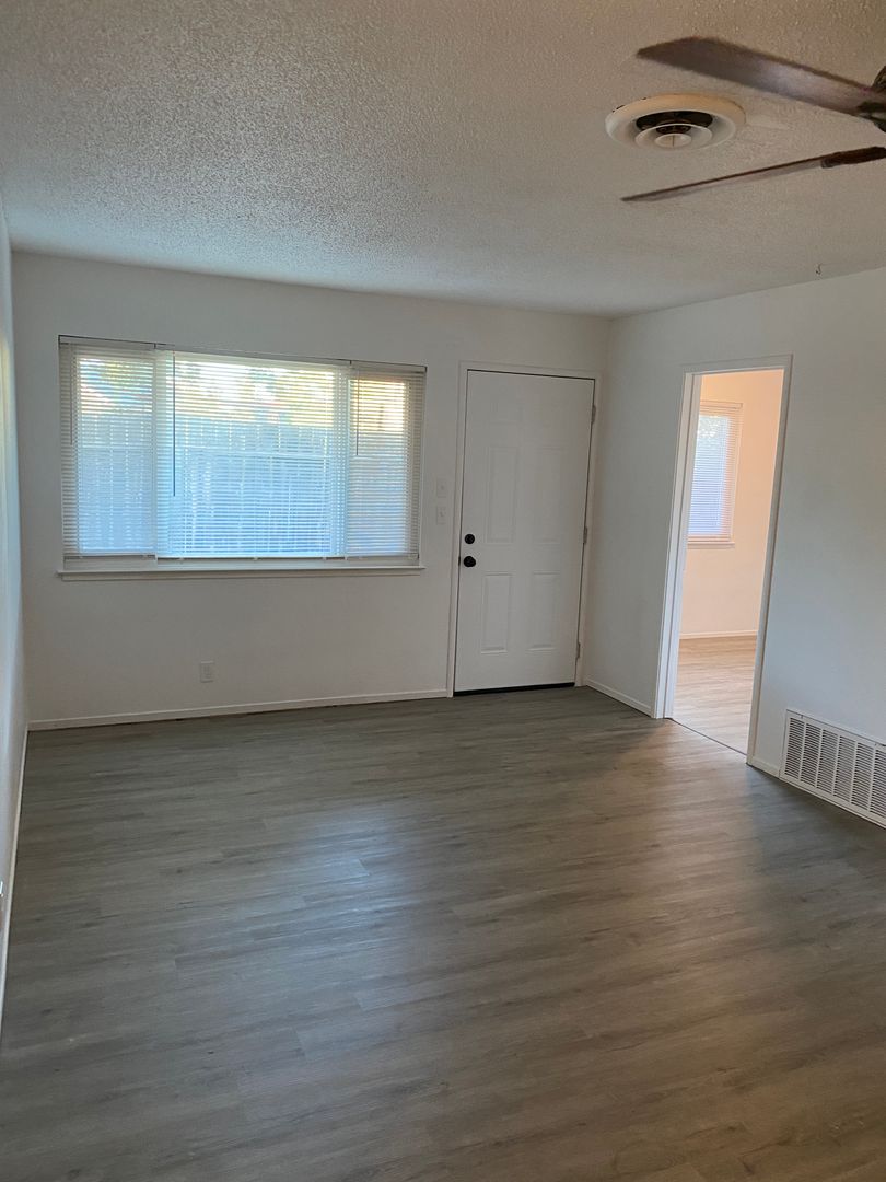 Updated Two Bedroom With Laundry, Garage and Yard! 4 of 12