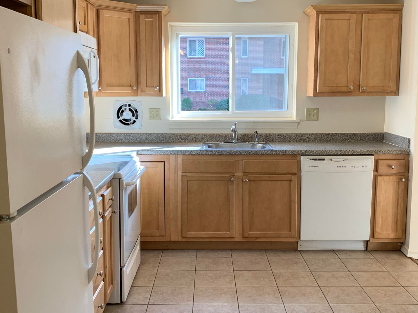 Farmington Apartment: 30A-2 Lakeshore Drive