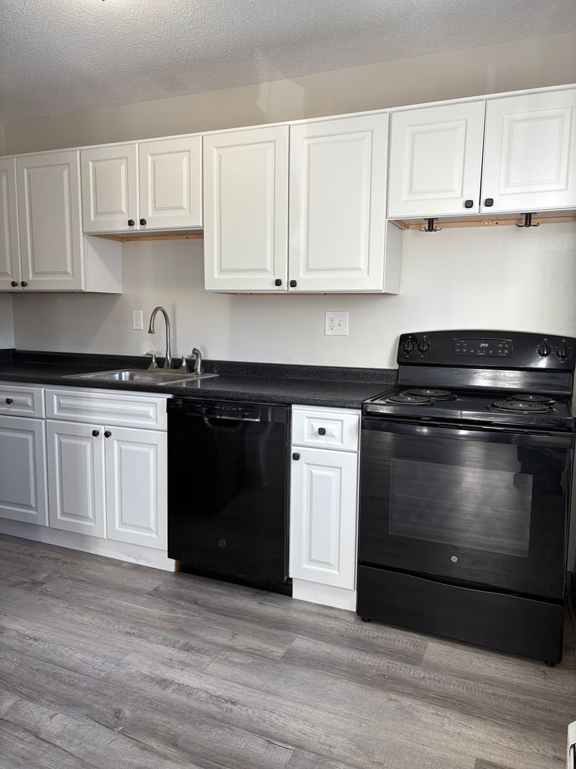 Winsted Apartment: 15 Mountain View Terrace