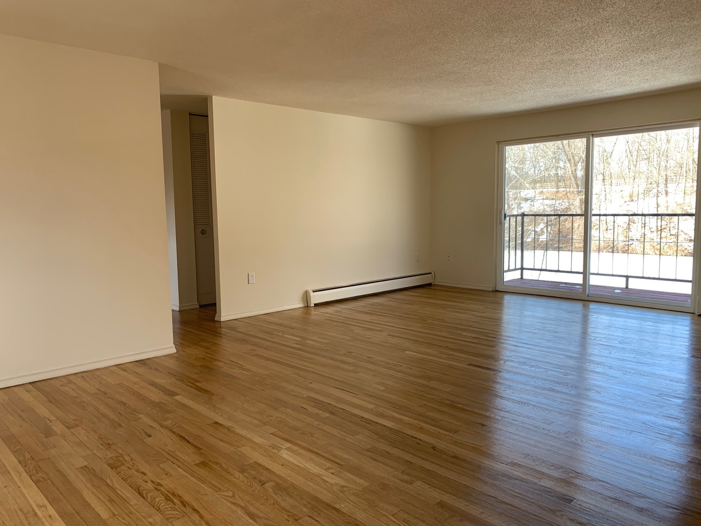 Farmington Apartment: 20A-1 Lakeshore Drive