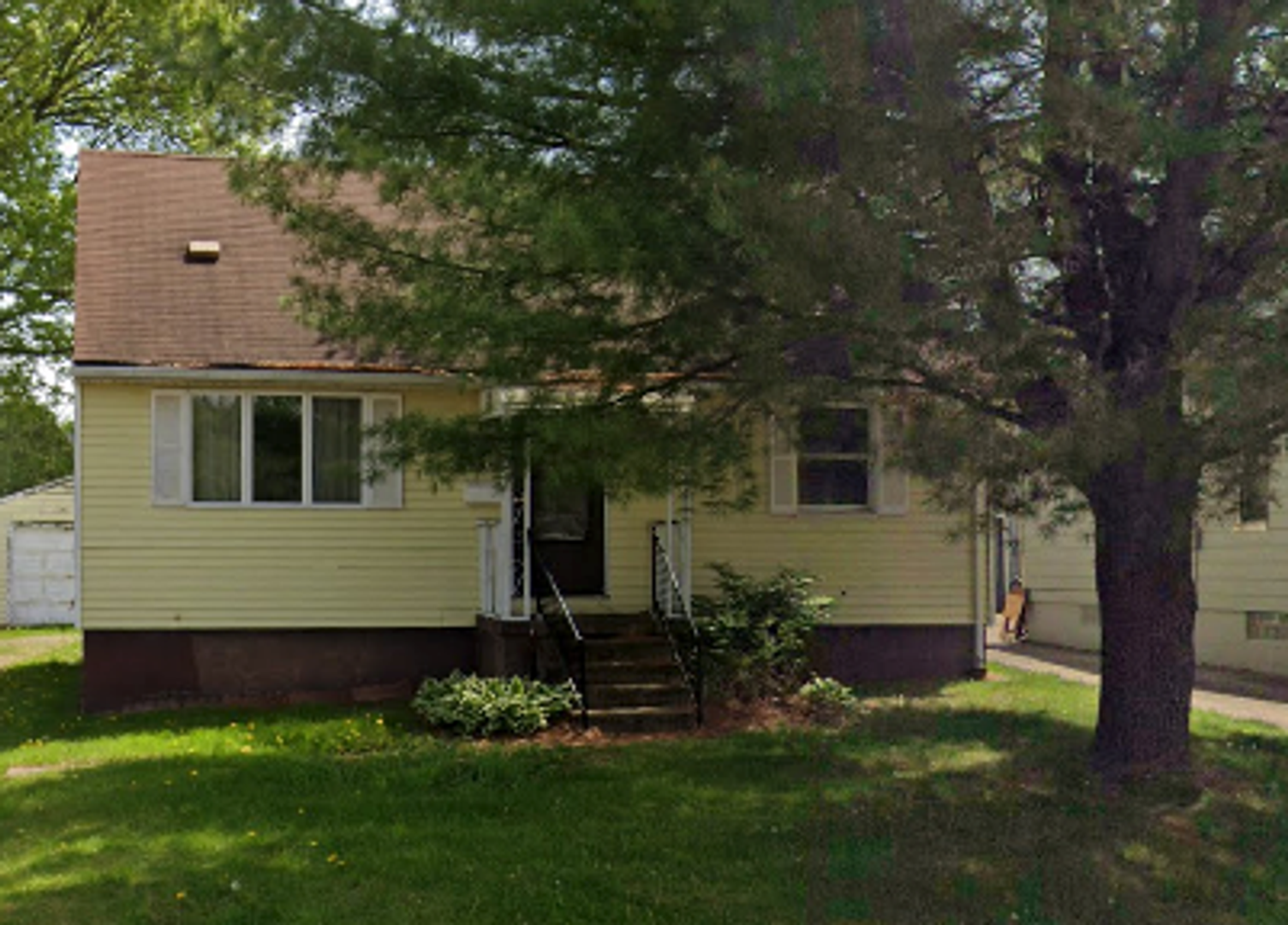 Girard House: 1079 North Ave.