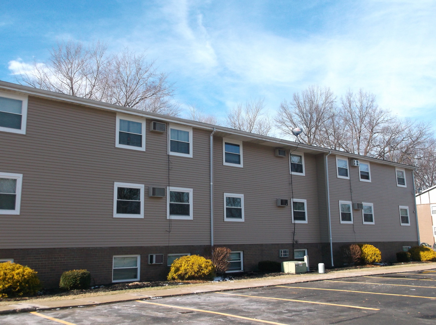 Cortland Apartment: 293 Maplewood Drive