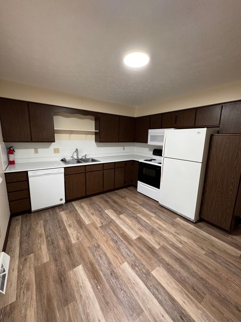 1132-1148 Patricia Dr.