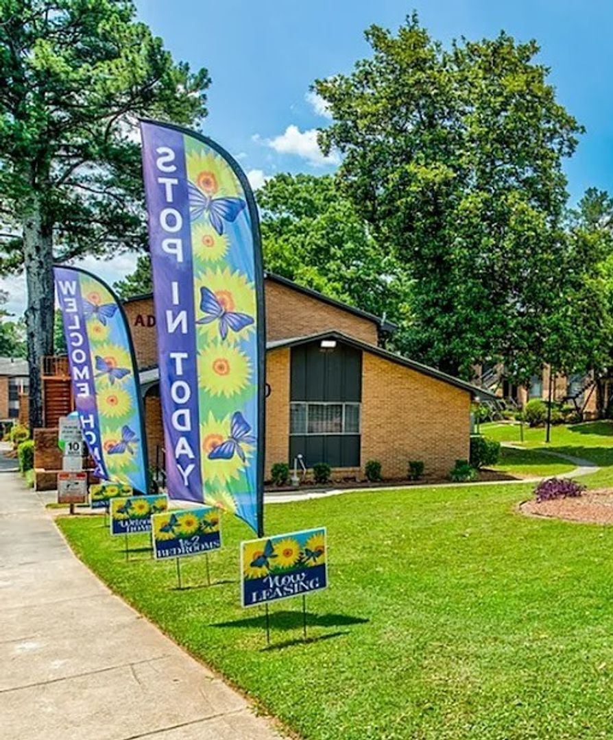 Atlanta Apartment: 2280 Campbellton Rd