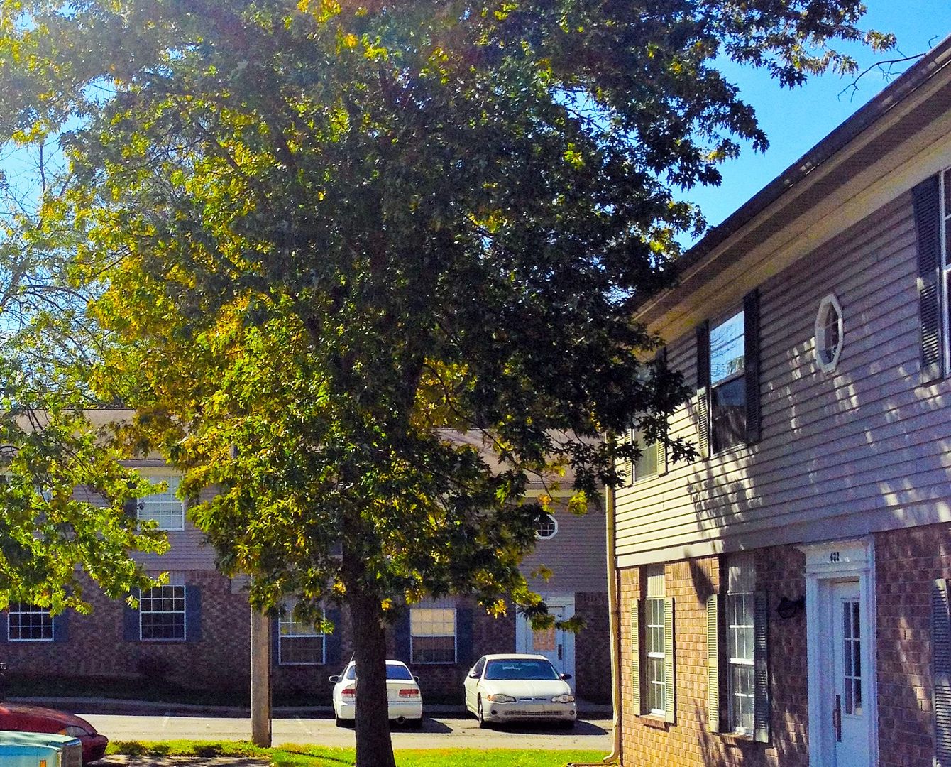 Plainfield Apartment: 644 Lakeside Drive