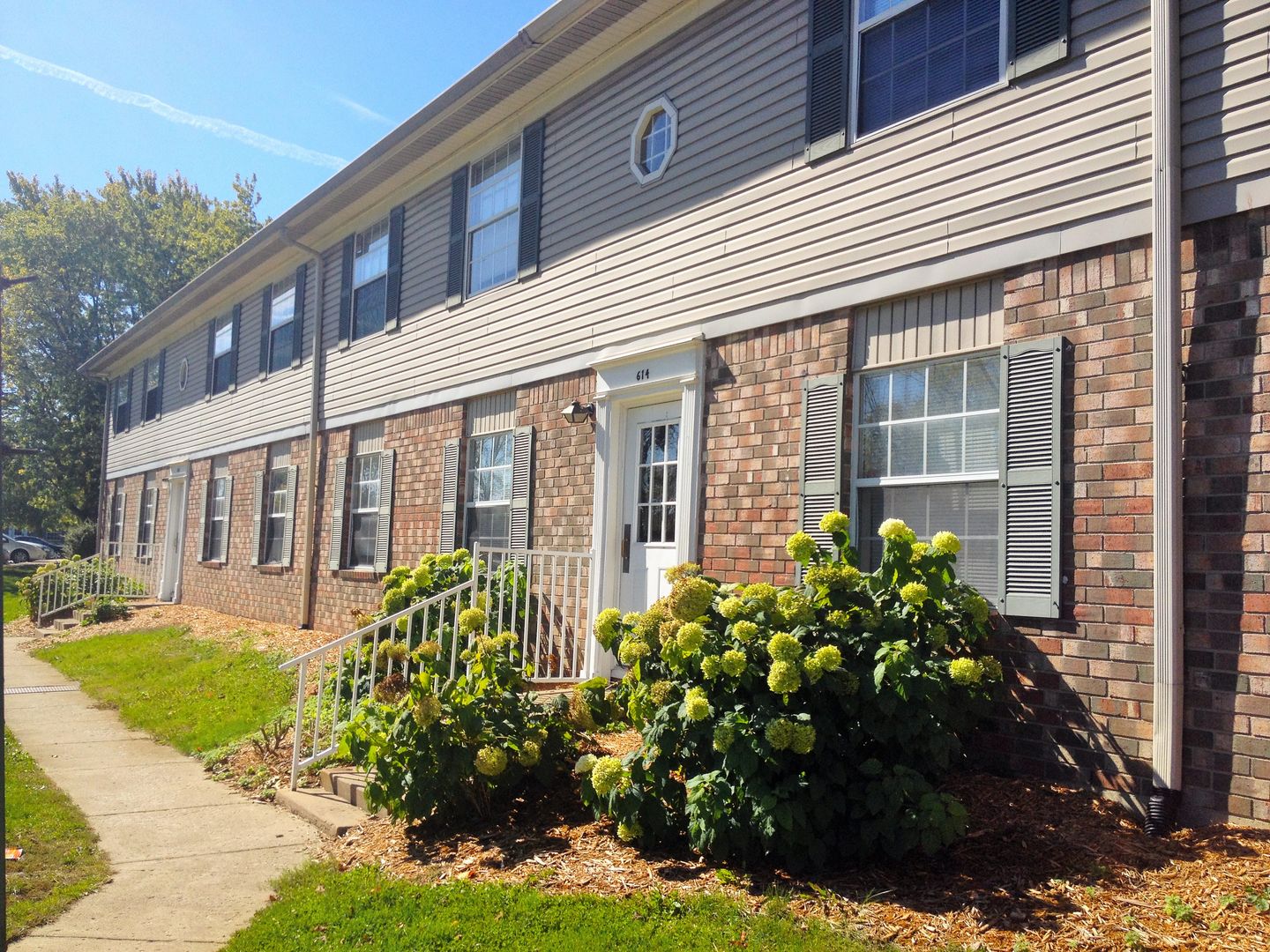 Plainfield Apartment: 644 Lakeside Drive