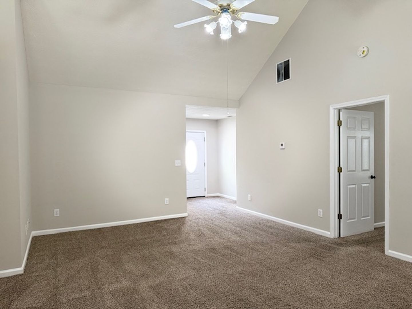 2034 Elm Grove Ln Hampton, GA 30228 3 of 12
