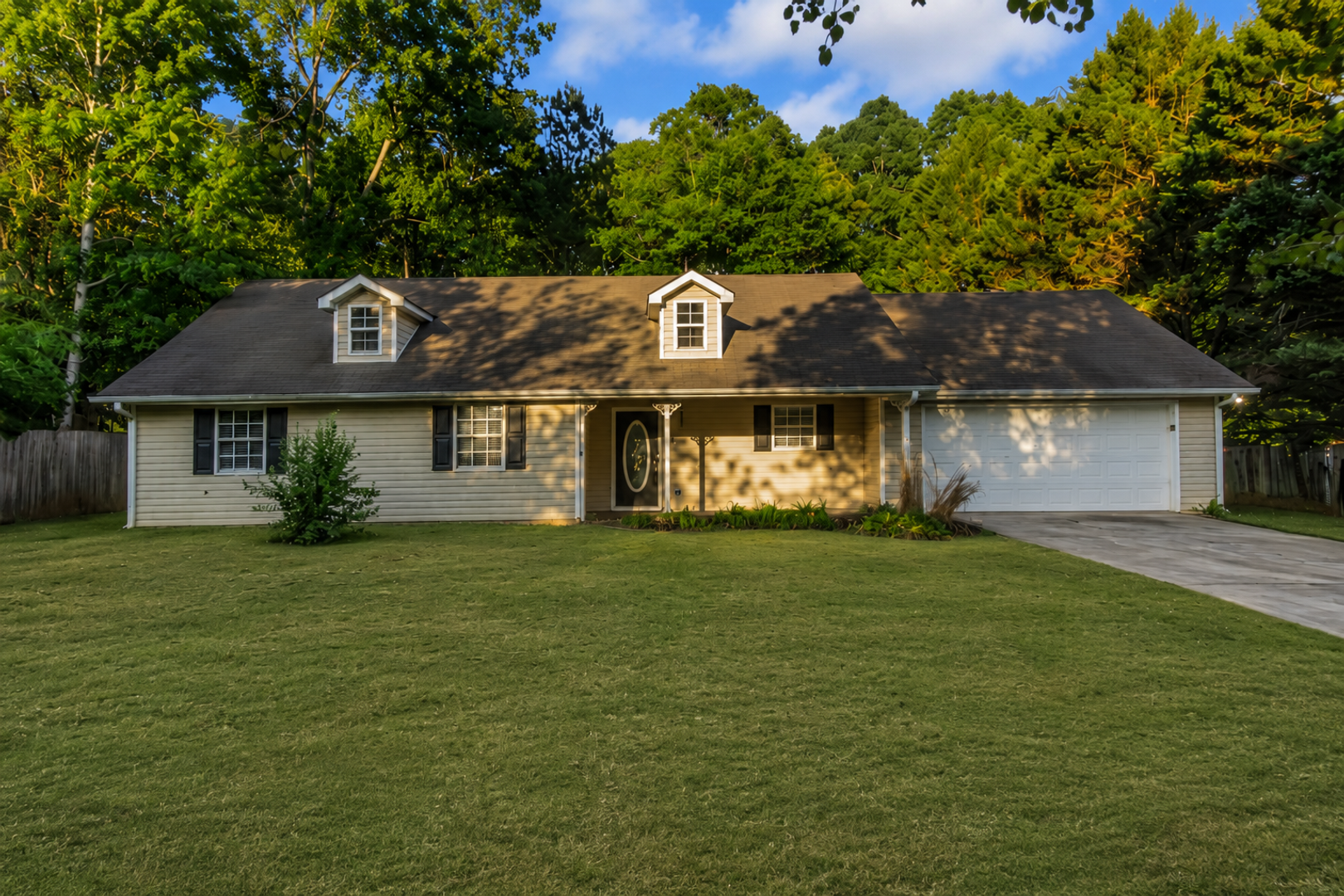 Covington House: 585 Mountainview Dr