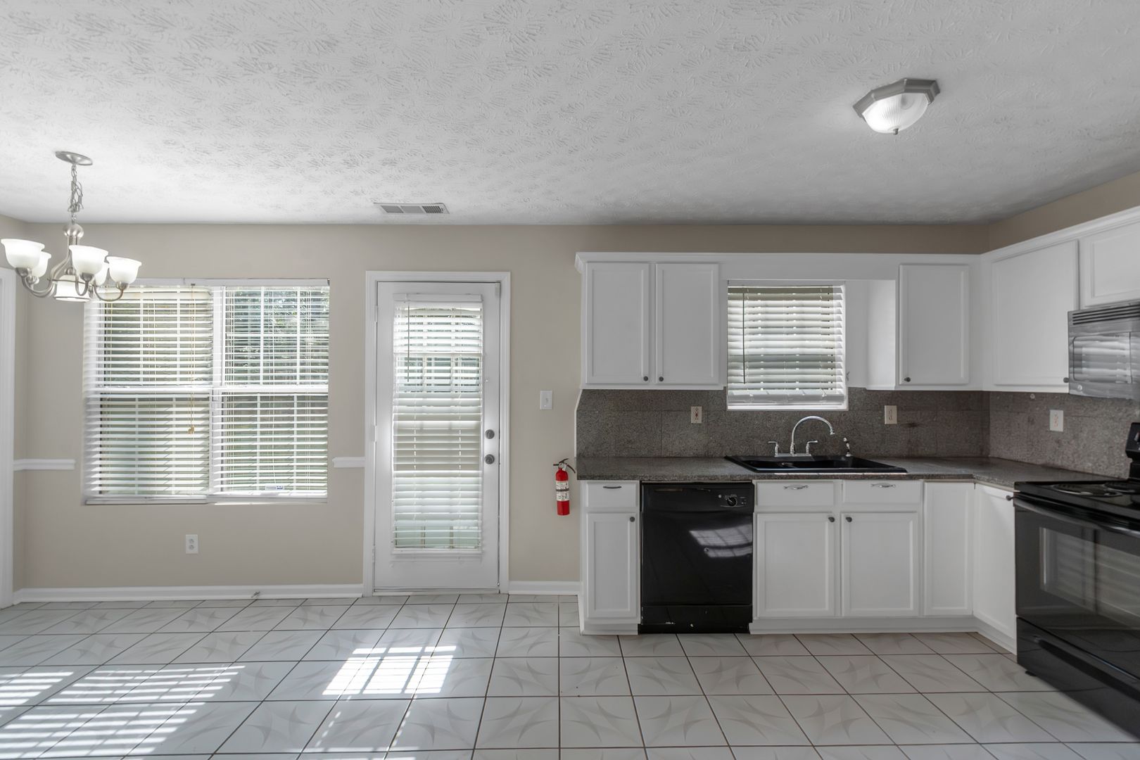 97 Livingston Ln Covington, GA 30016 11 of 12