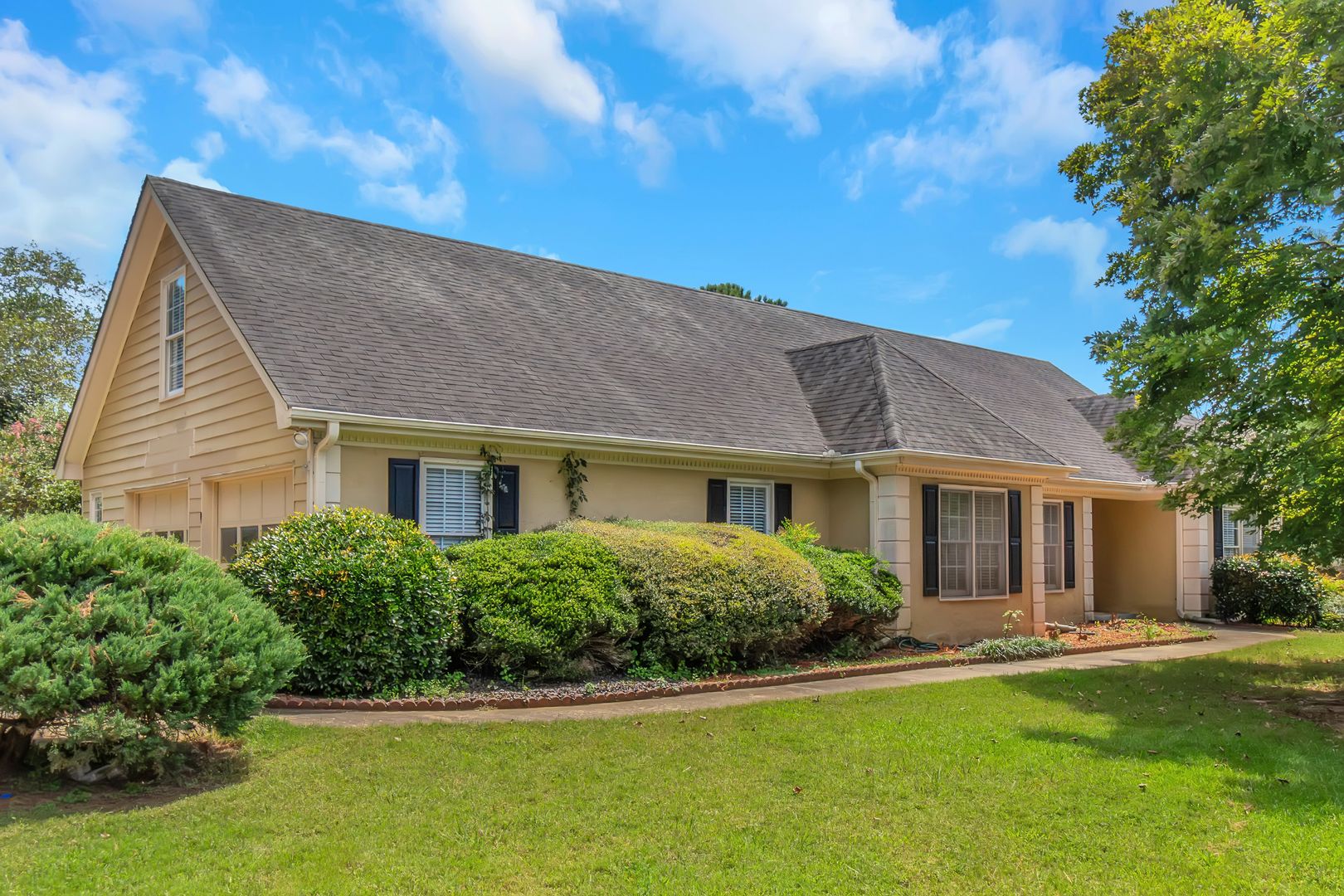 Don’t Miss This Beautiful 4BR/2BA Home with Huge Private Backyard!