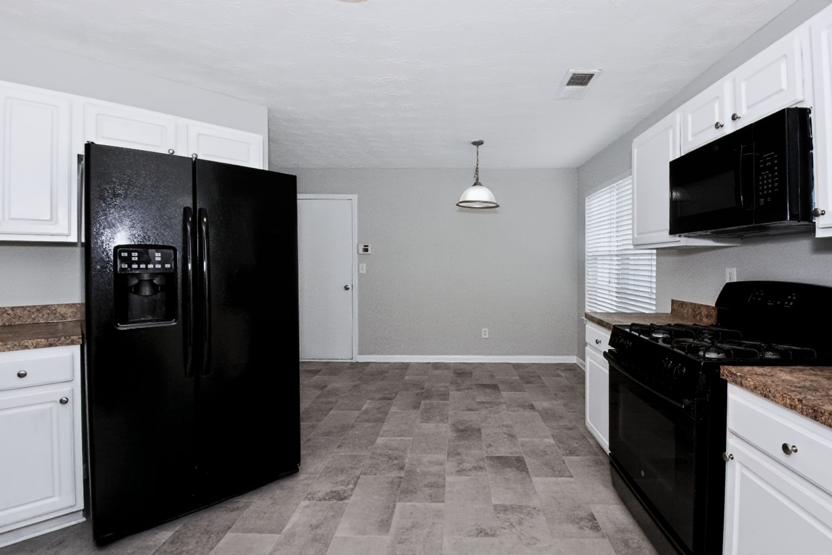 60 Lassiter Dr Covington, GA 30016 11 of 12