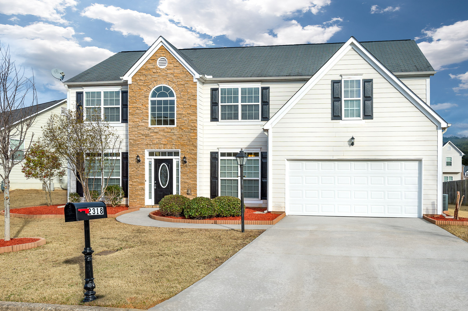 Loganville House: 2318 Shady Maple Trail