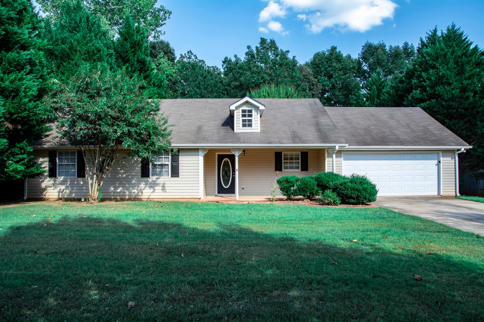 Covington House: 585 Mountainview Dr