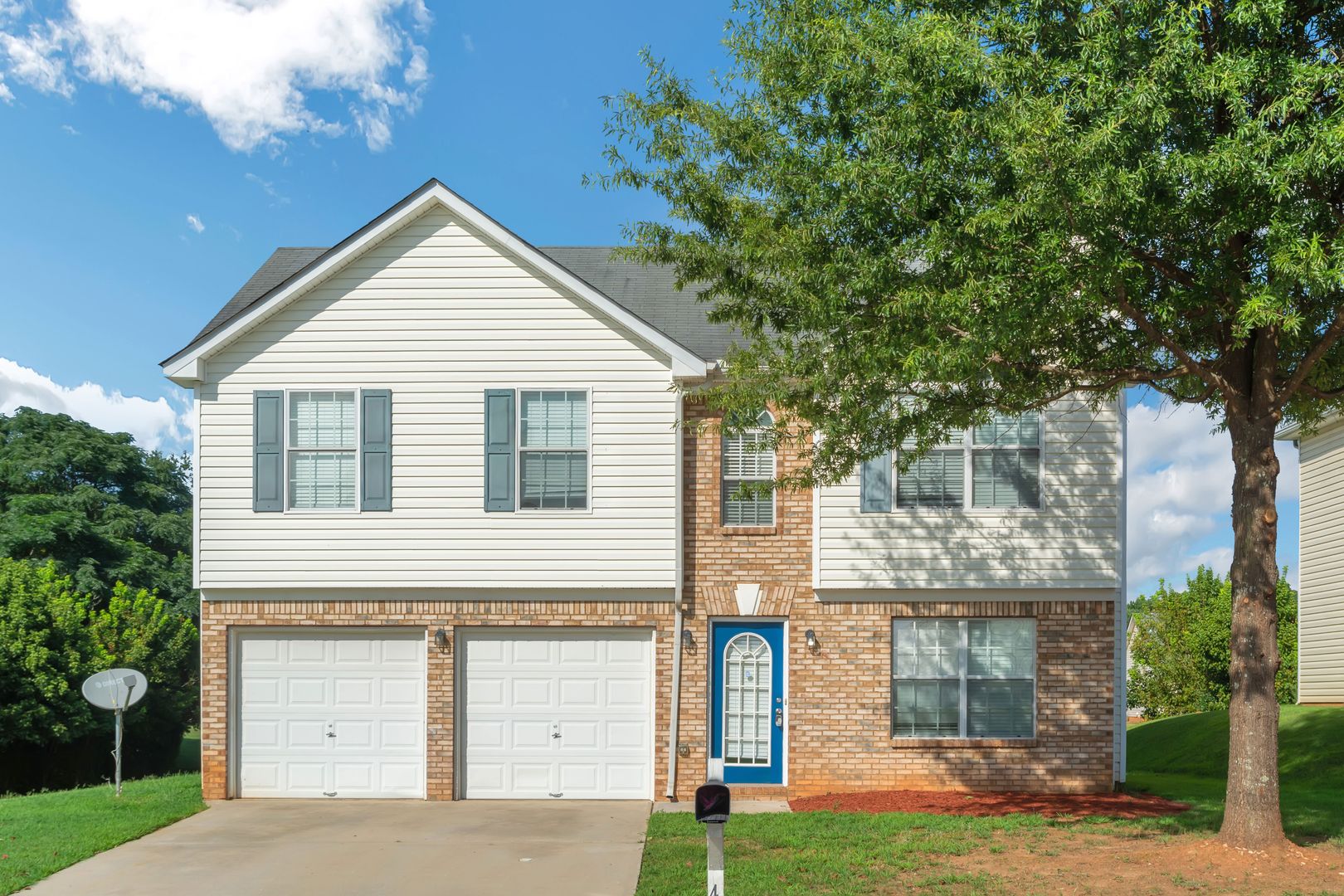 Impressive 4 bed, 2.5 bath Home.