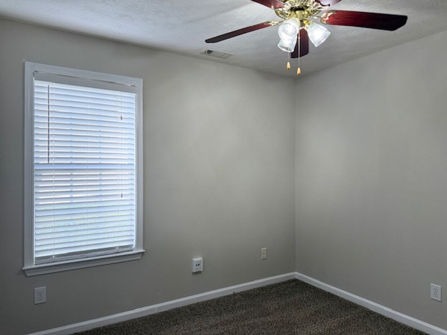2034 Elm Grove Ln Hampton, GA 30228 5 of 12