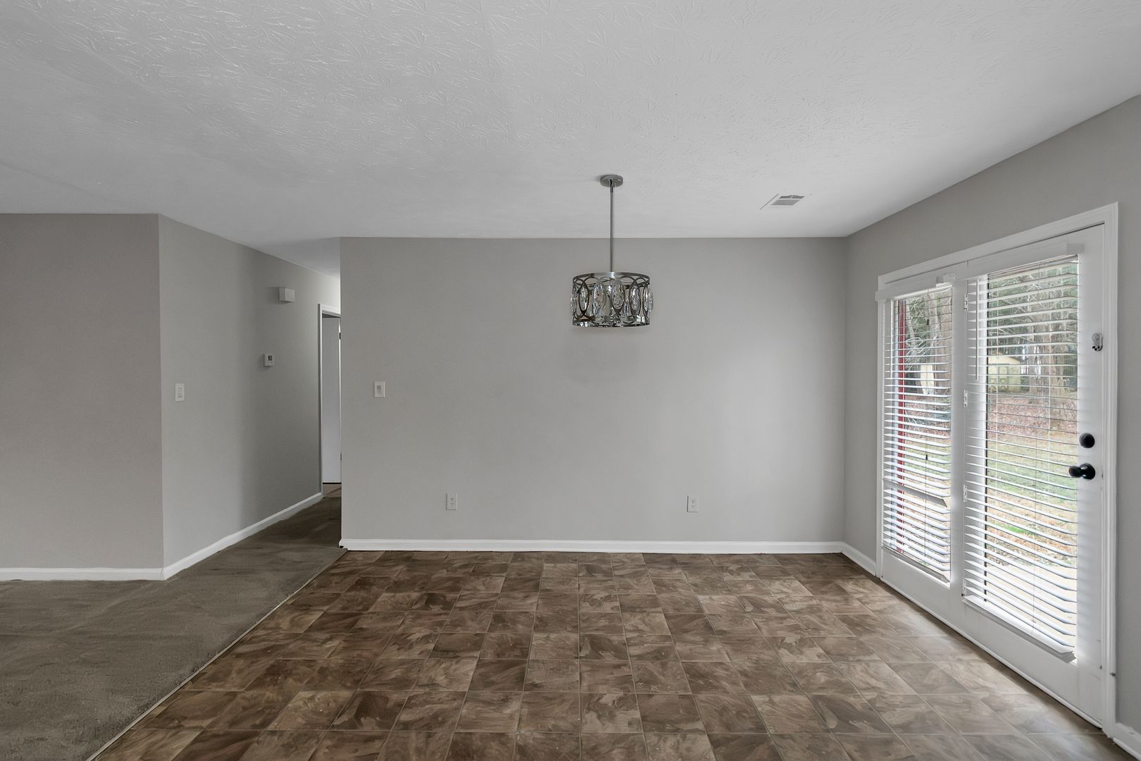321 Summerwood Lane Stockbridge, GA 30281 6 of 12