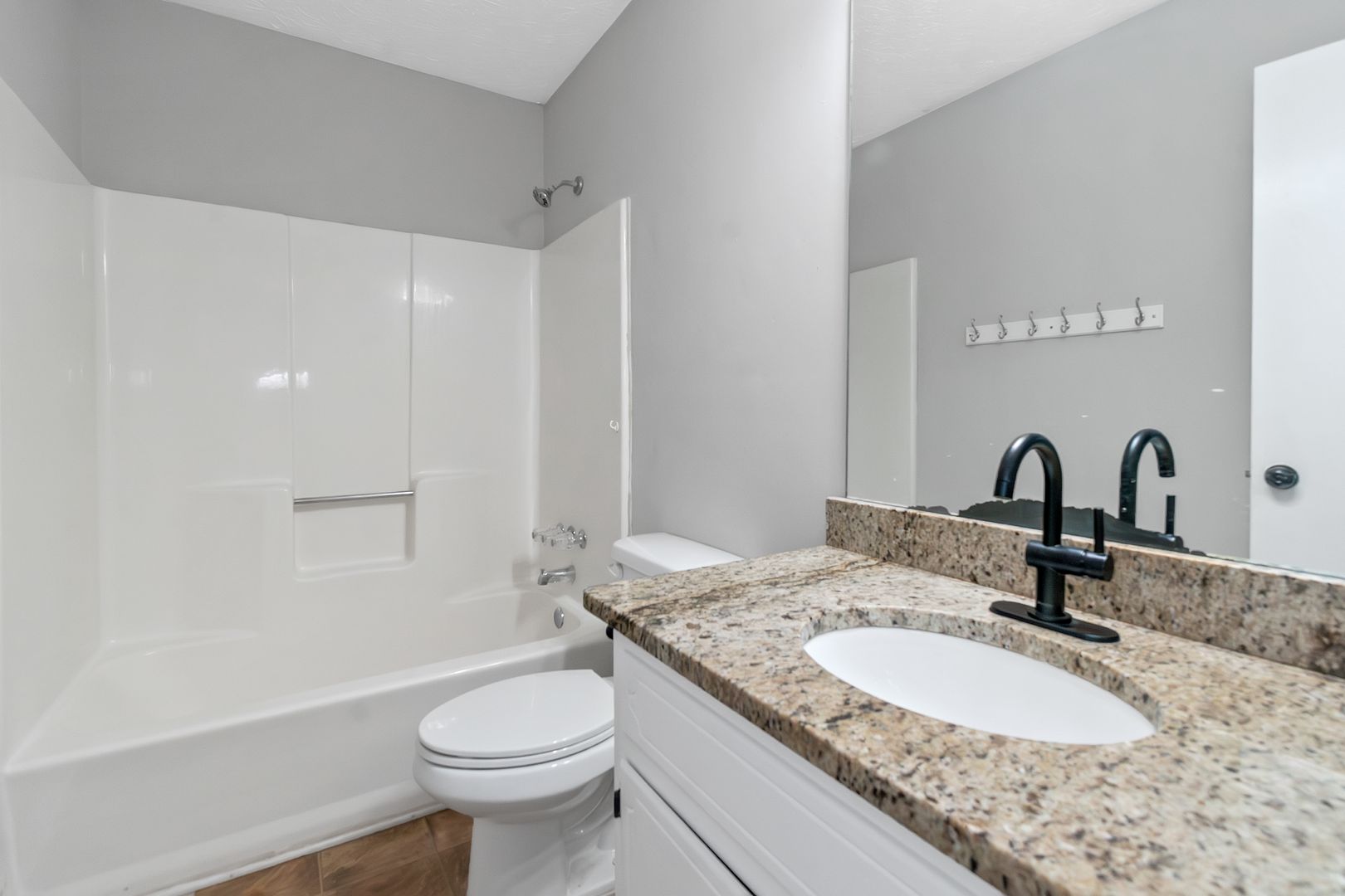 321 Summerwood Lane Stockbridge, GA 30281 9 of 12