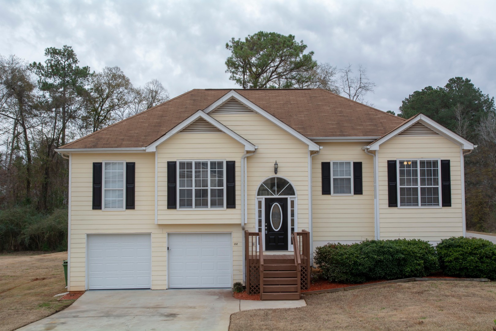 Griffin House: 132 Chariot Dr