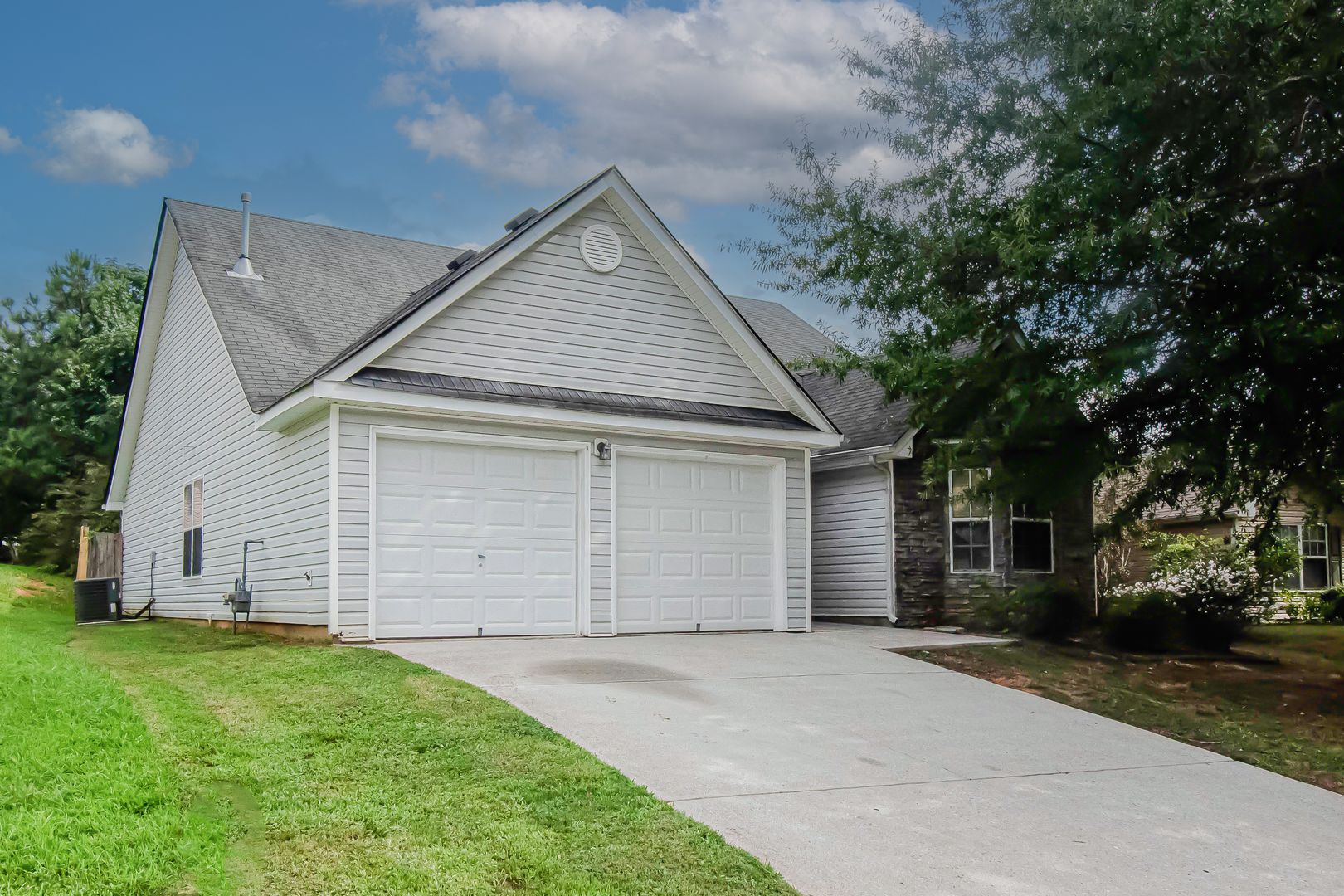60 Lassiter Dr Covington, GA 30016 3 of 12