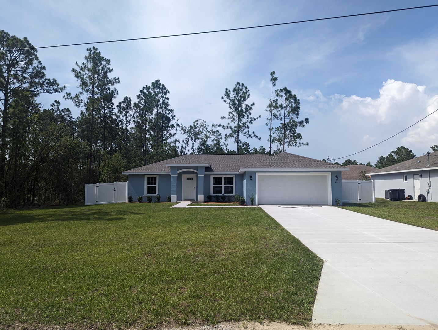 Citrus Springs House: 1427 W Cary Dr