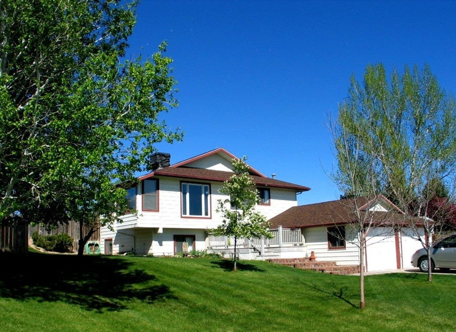 3 bed, 1.5 bath house 