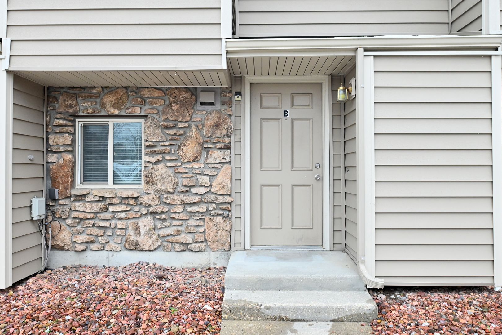 Sheridan Townhome: 1987 Edwards Dr Unit B