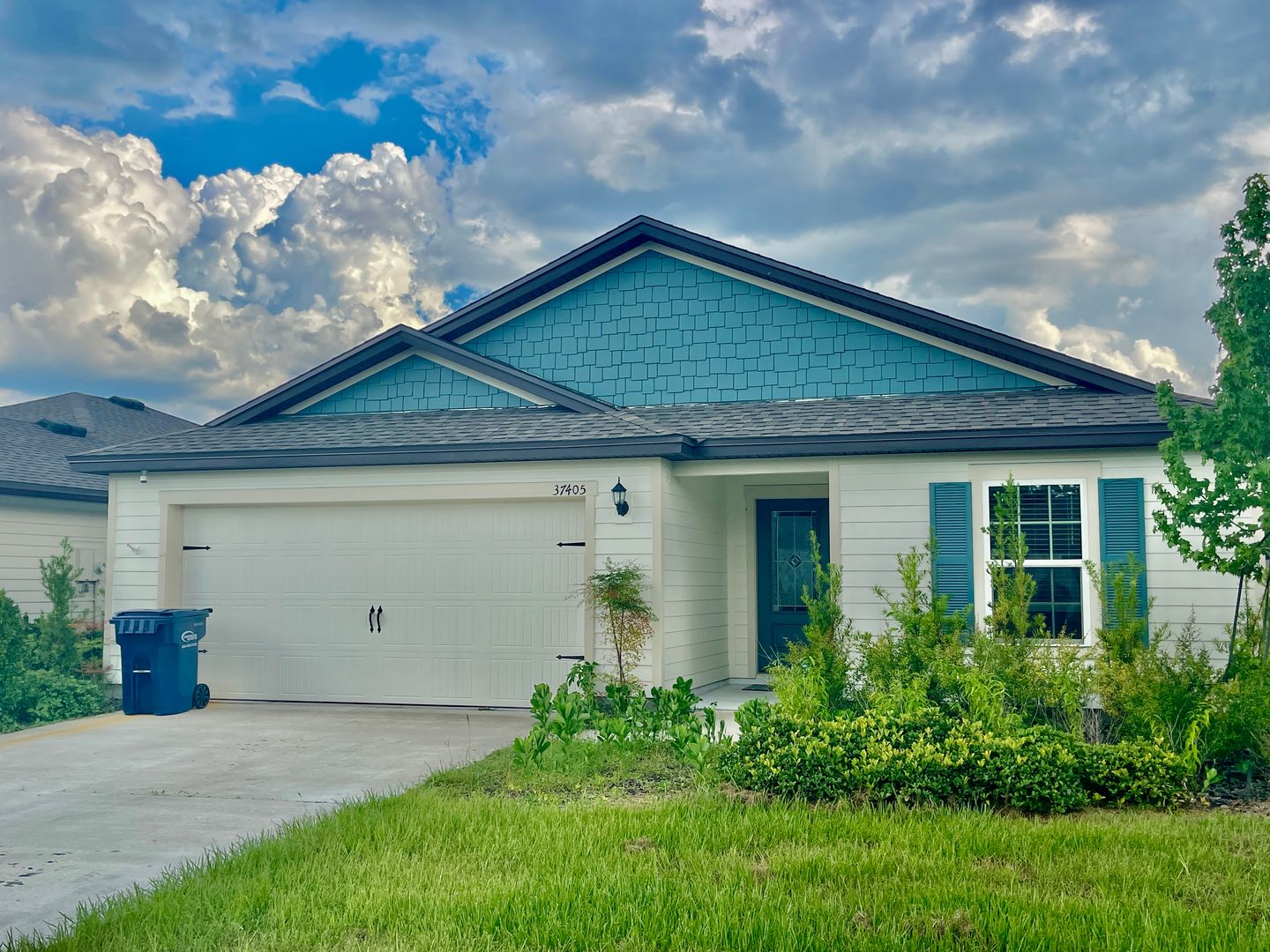 Hilliard House: 37405 Whisper Way