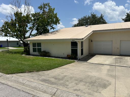 Experience Maintenance-Free 55+ Living at The Cove at Tavares Village! – photo 1