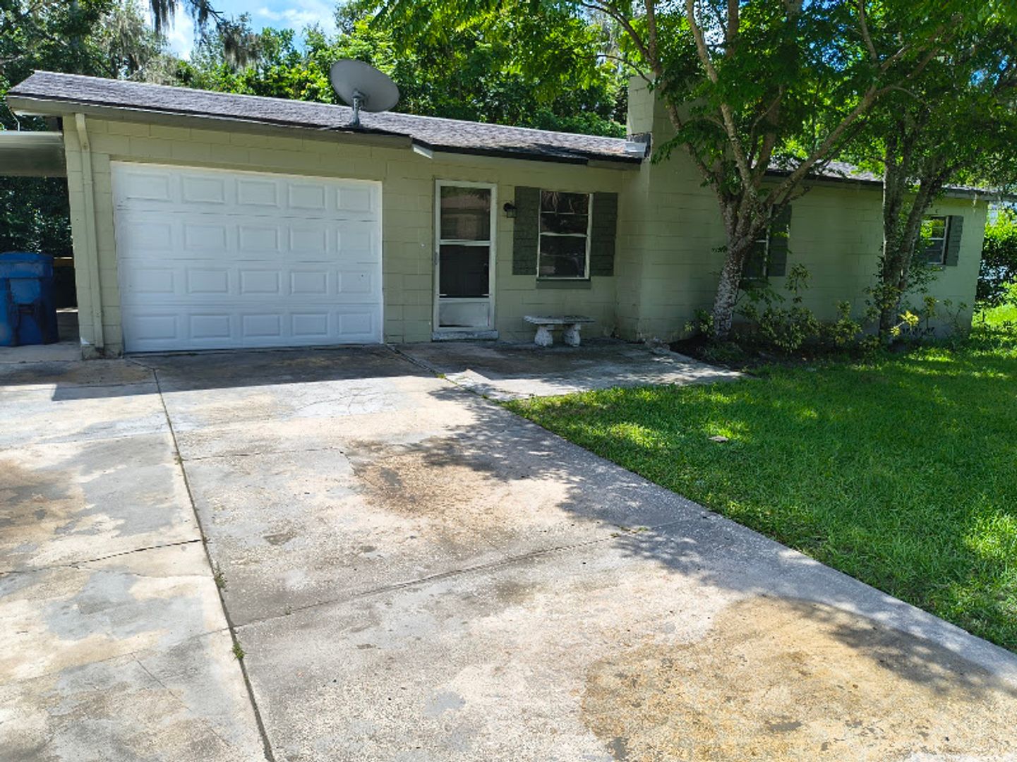Deland House: 1414 W Chelsea Ave