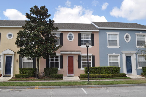Beautiful 3-Bedroom Townhome in the Heart of Avalon Park – photo 1