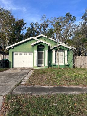 MOVE IN SPECIAL: Receive $500 off your second month’s rent! – photo 1
